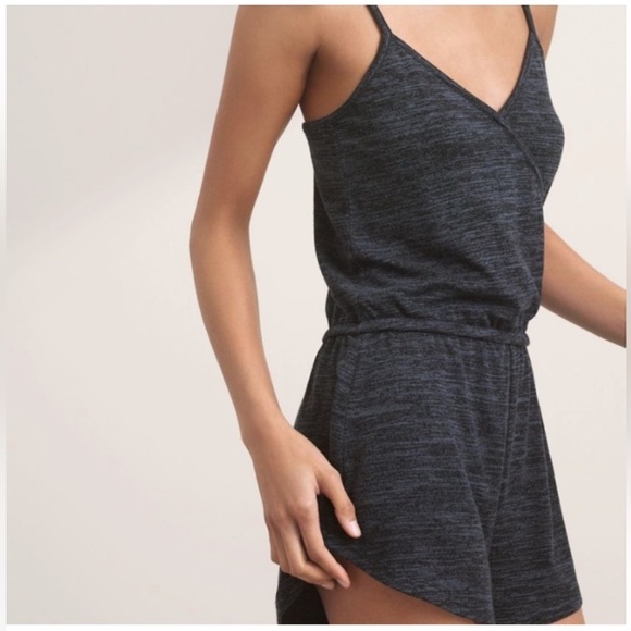 Aritzia Golden by TNA  Farewell Romper Black - Picture 2 of 11